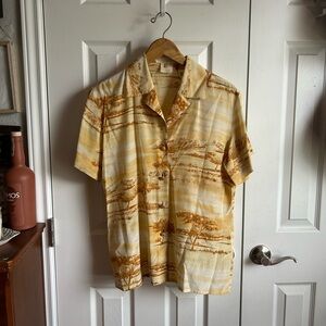 Escada 100% silk yellow gold landscape button down blouse luxury vintage